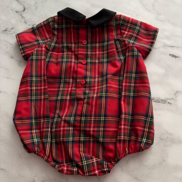 Edgehill Collection Nwt Red Plaid Holiday w/ Velvet Collar Boy's Shortall Romper - Picture 5 of 5